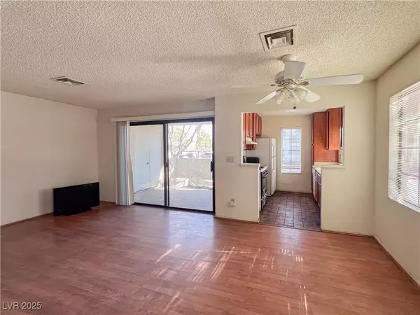 Las Vegas, NV 89103,4701 Nara Vista WAY #104