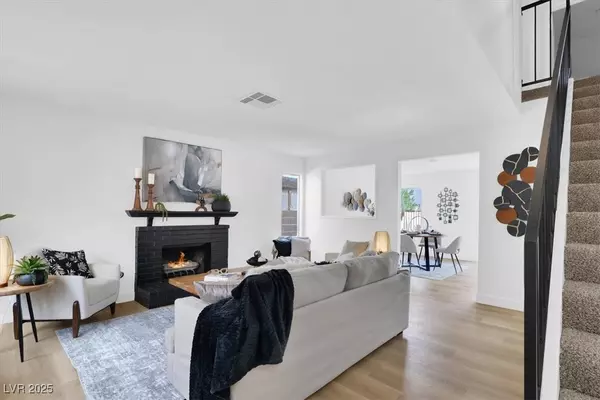 Henderson, NV 89014,374 Tierra ST
