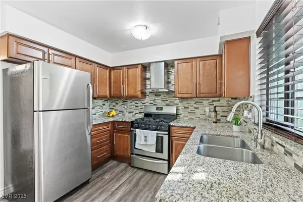 Las Vegas, NV 89156,7084 Burcot AVE #G24