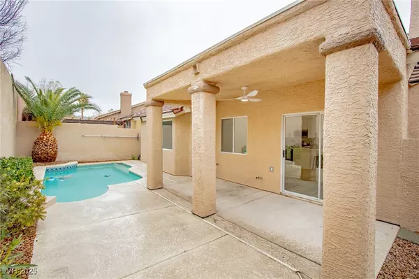 Las Vegas, NV 89134,9741 Panorama Cliff DR