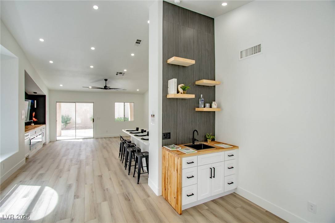 Las Vegas, NV 89134,9741 Panorama Cliff DR