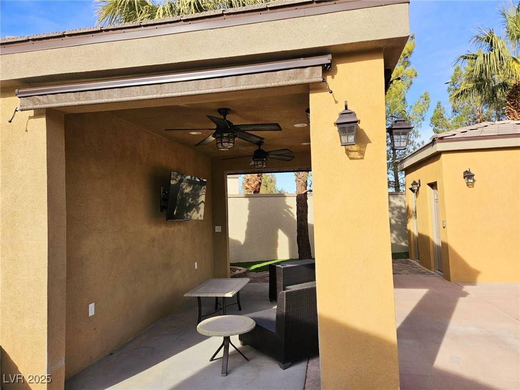 Las Vegas, NV 89139,8175 Arville ST #248