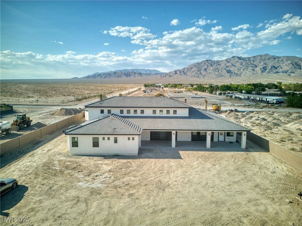 Las Vegas, NV 89131,6383 Horse DR