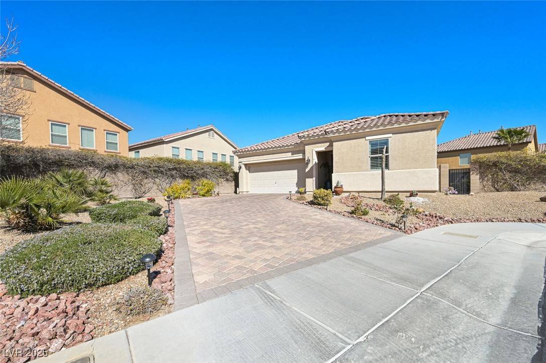 Las Vegas, NV 89148,746 Royal Course CT