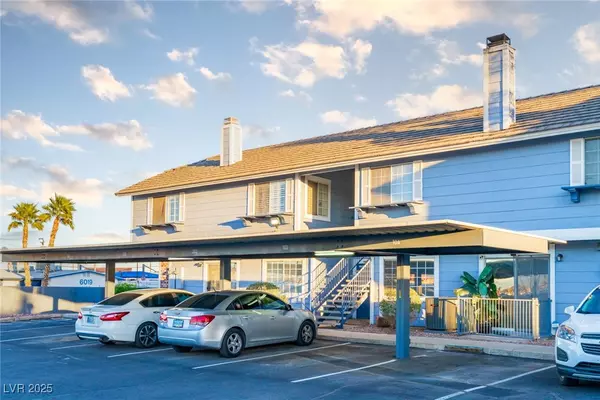 Las Vegas, NV 89122,5330 Rod CT #202