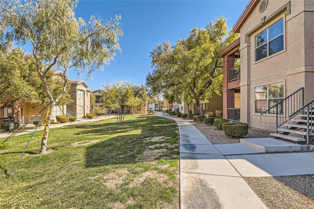 Las Vegas, NV 89113,8000 W Badura AVE #1019