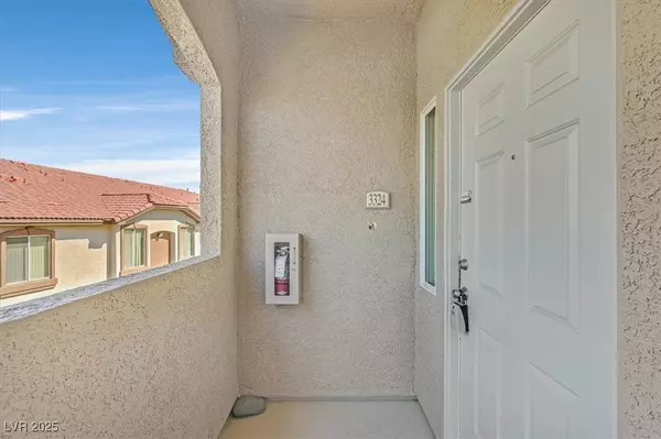 Henderson, NV 89052,2305 W Horizon Ridge Pkwy #3324