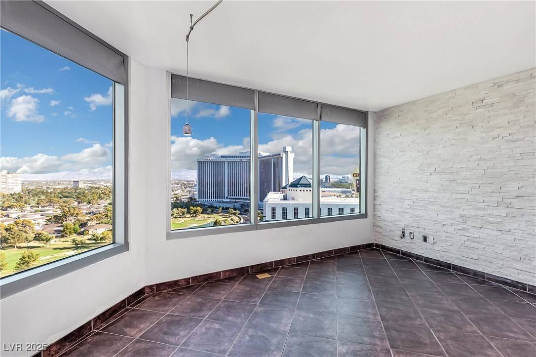 Las Vegas, NV 89109,322 Karen AVE #1902