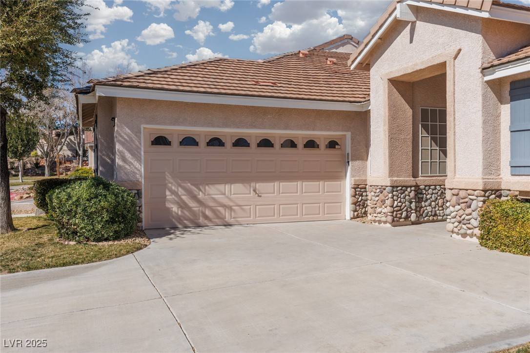 Las Vegas, NV 89144,10300 Pinto Creek LN