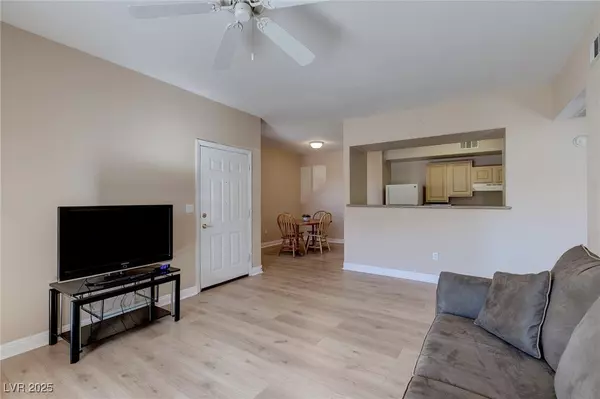 Las Vegas, NV 89113,8000 W Badura AVE #1130
