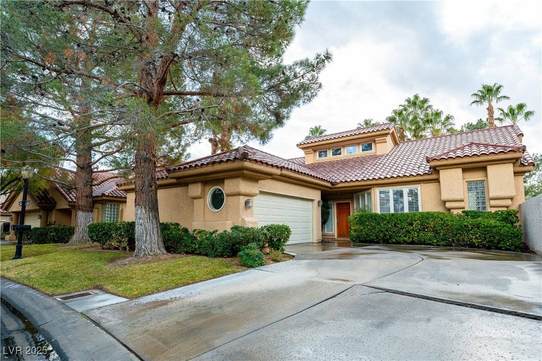8169 Pinnacle Peak AVE, Las Vegas, NV 89113