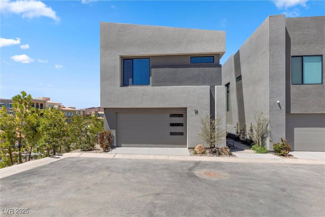 Henderson, NV 89011,14 Heron Harbour DR