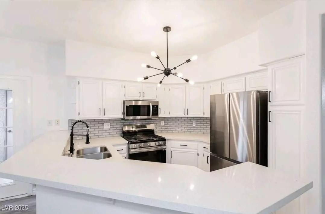 Las Vegas, NV 89118,5225 W Reno AVE #105