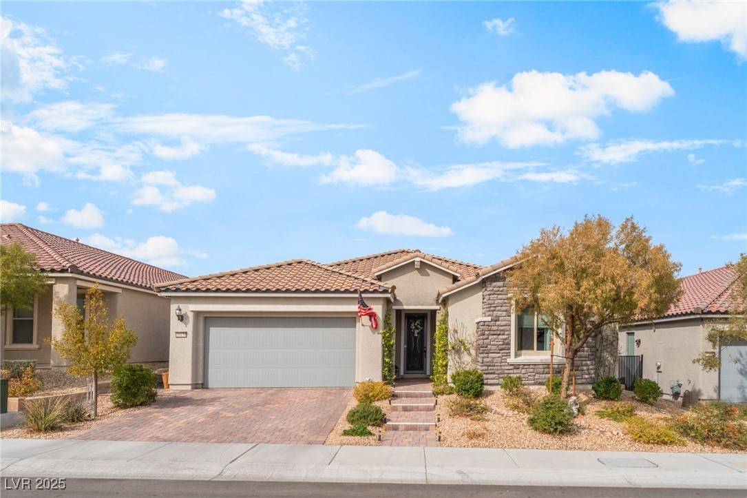 10438 Skye Arroyo AVE, Las Vegas, NV 89166