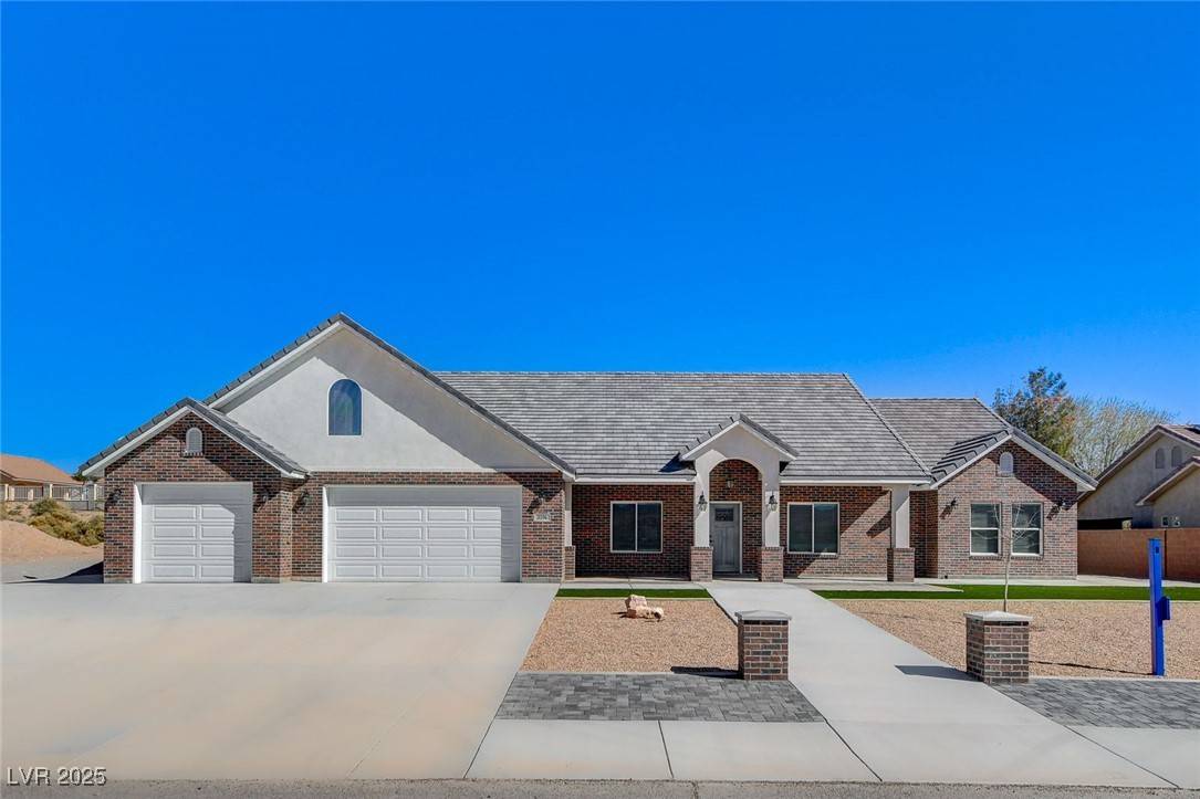 3196 Mateuse ST, Logandale, NV 89021