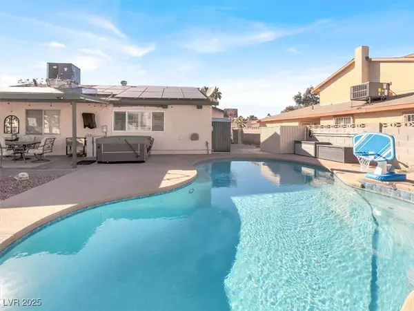 Las Vegas, NV 89119,5200 Valley Glen ST