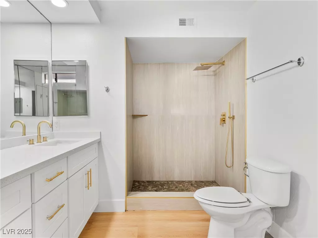 Las Vegas, NV 89121,2620 San Martin CT