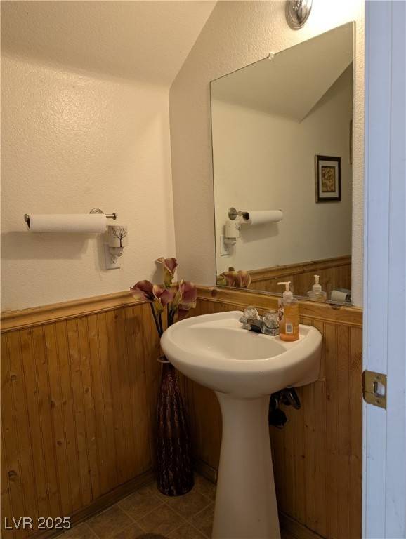Las Vegas, NV 89115,3681 Hidden Beach CT