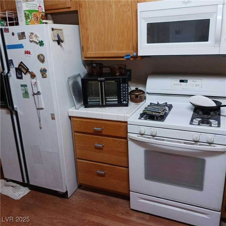 Las Vegas, NV 89119,6903 Wineberry DR