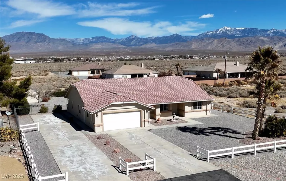 2080 Mount Charleston DR, Pahrump, NV 89048