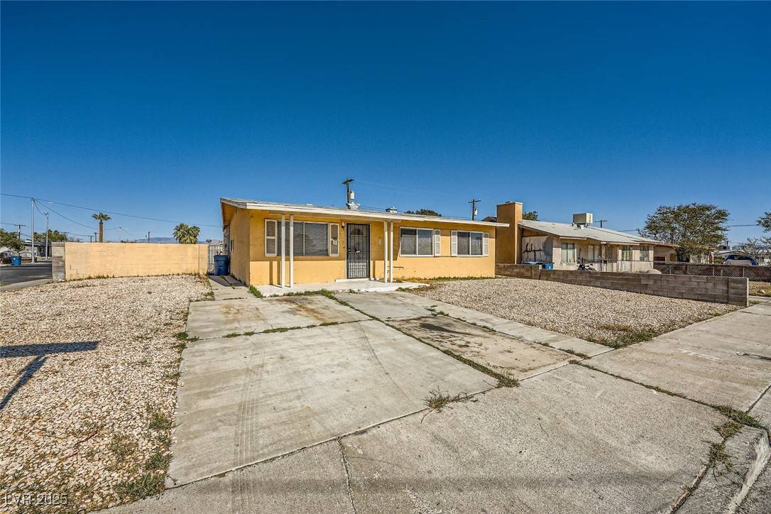 Las Vegas, NV 89107,6120 Cairo CIR