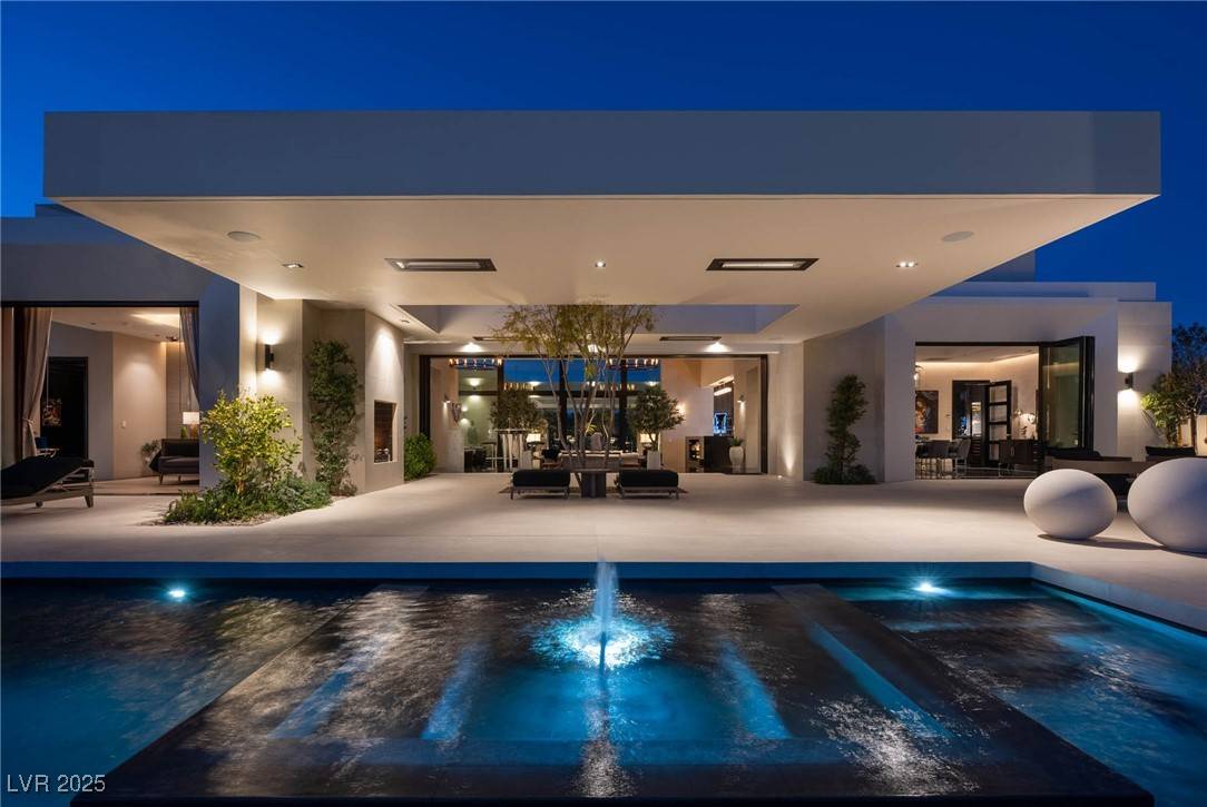 41 Crested Cloud WAY, Las Vegas, NV 89135