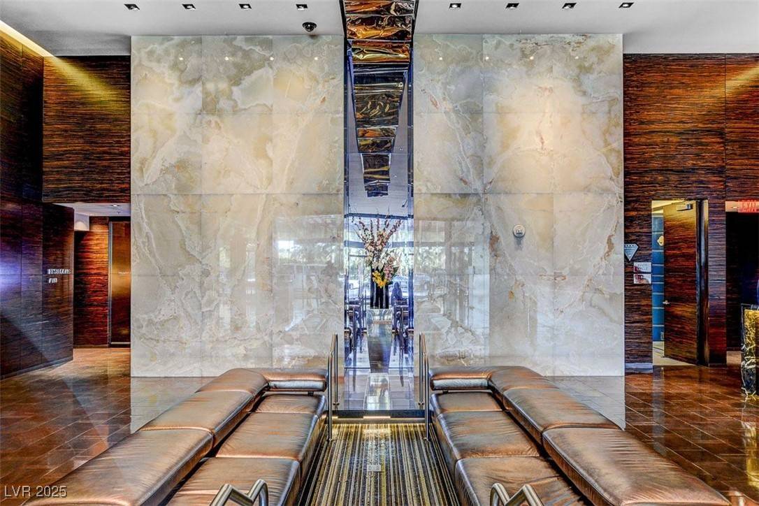 Las Vegas, NV 89103,4381 W Flamingo #2201
