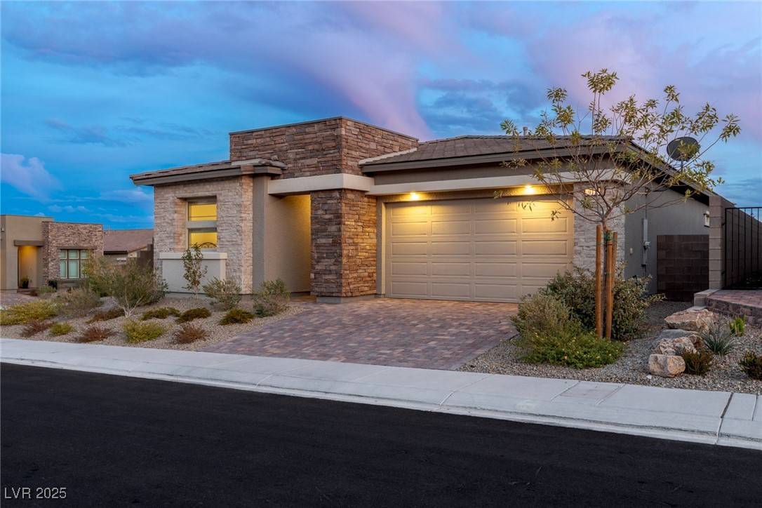 912 Calluna Hills LN, Las Vegas, NV 89138