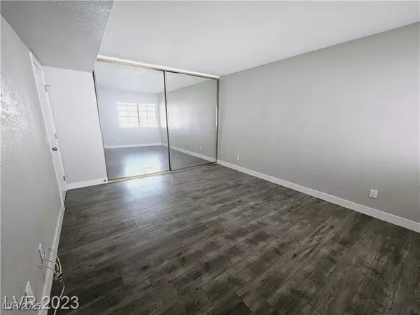 Las Vegas, NV 89169,1405 Vegas Valley DR #380