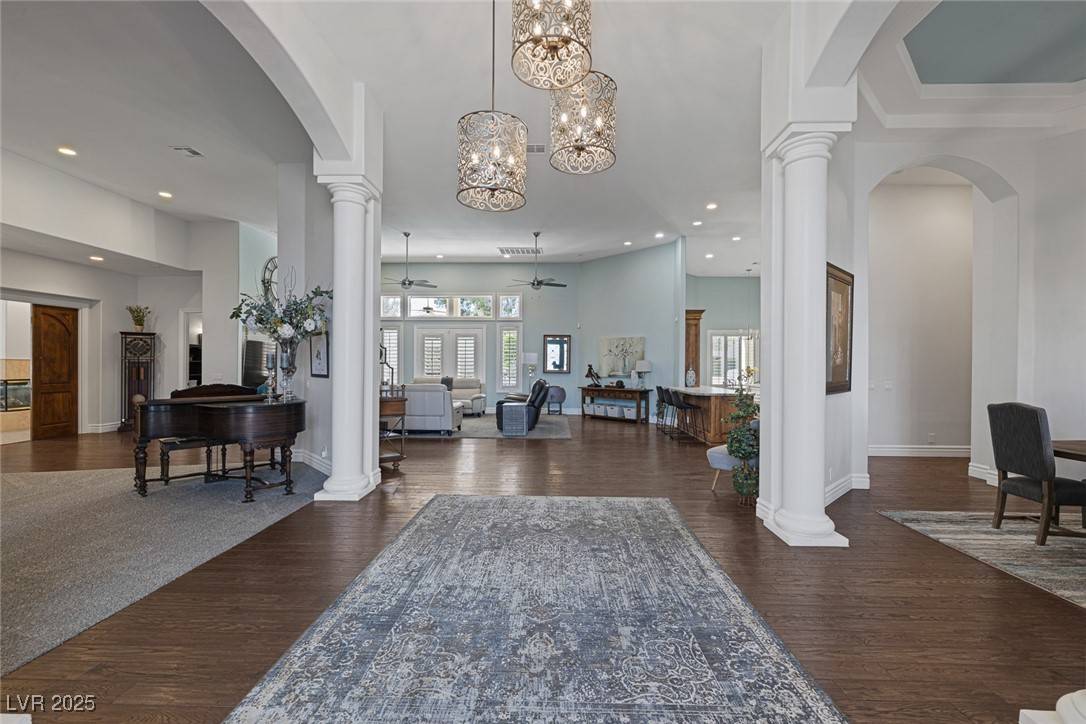 Las Vegas, NV 89117,1901 Rosemere CT