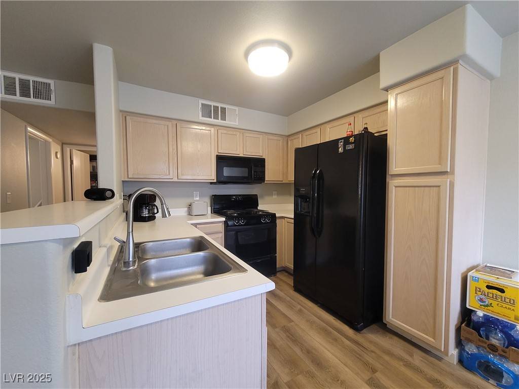 Las Vegas, NV 89120,3083 Casey DR #101