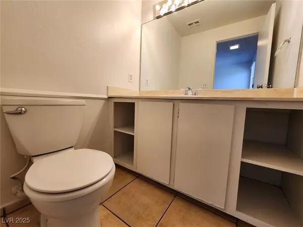 Las Vegas, NV 89120,2551 Paradise Village WAY