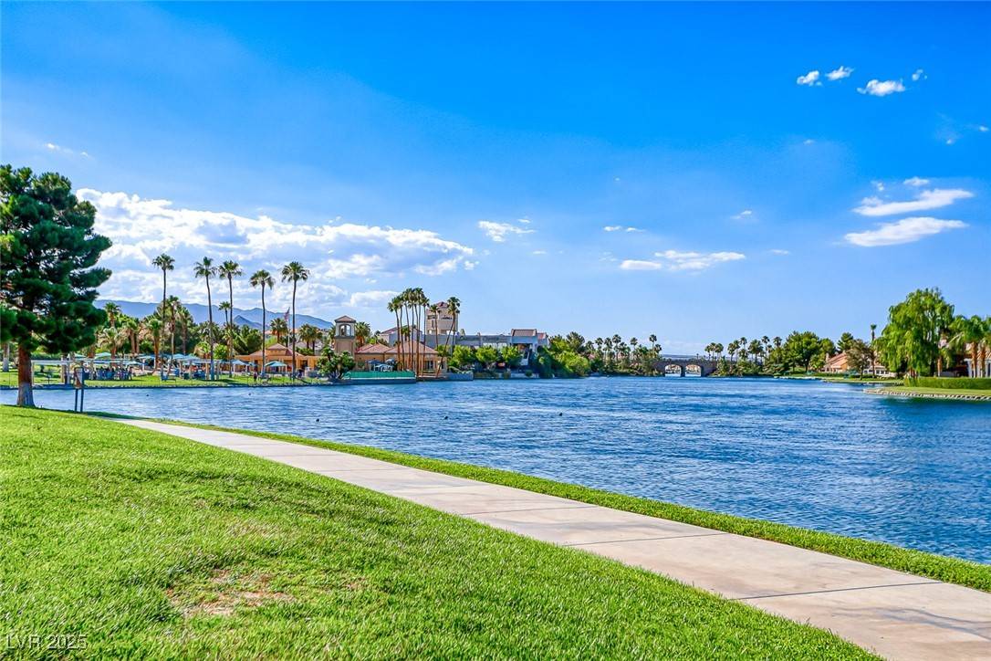 Las Vegas, NV 89128,3125 N Buffalo DR #1136