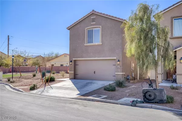Las Vegas, NV 89122,5285 Bombazine ST