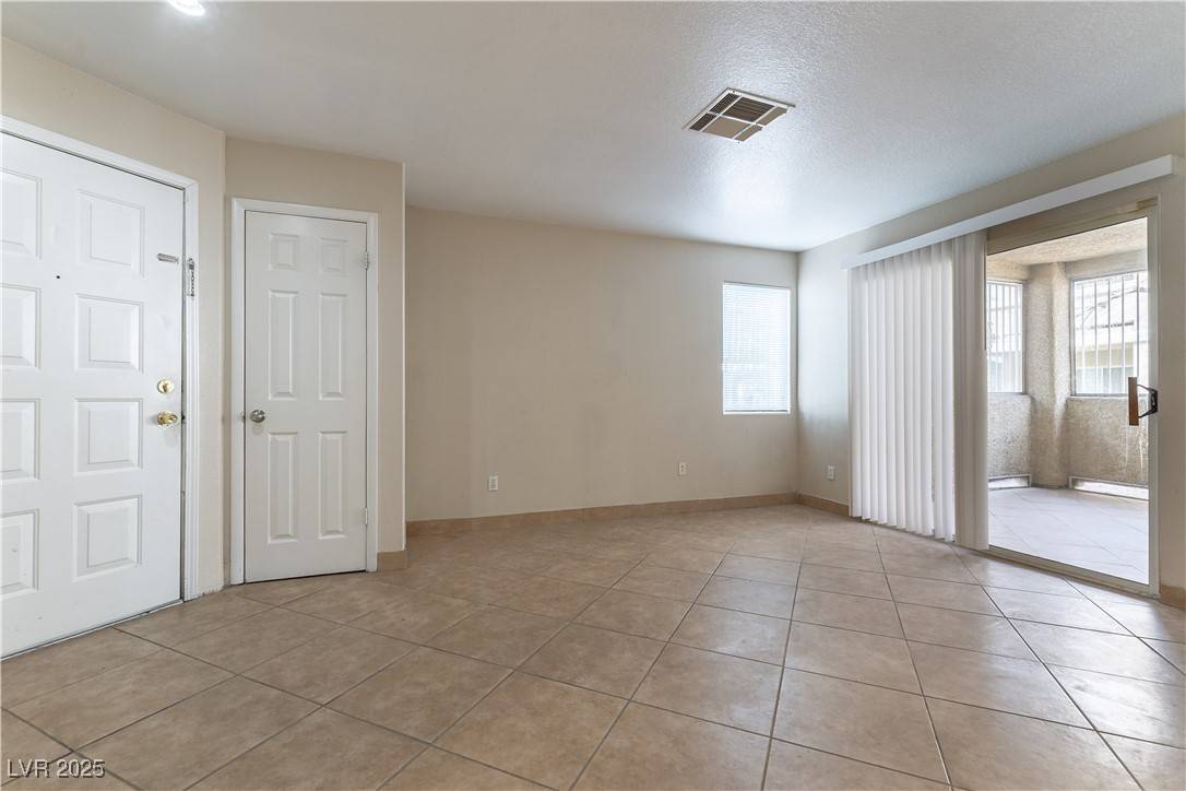 Las Vegas, NV 89110,1560 JAMIELINN LN #101