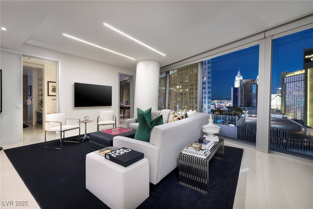 3726 S Las Vegas BLVD #1107, Las Vegas, NV 89158