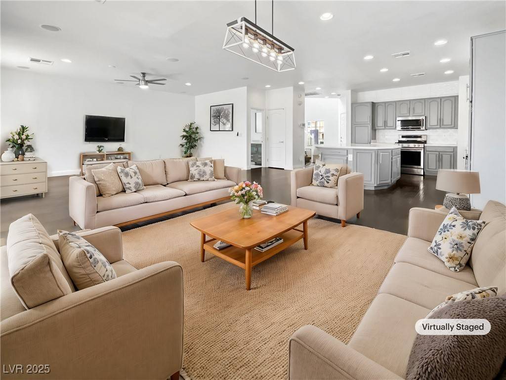 Las Vegas, NV 89166,7110 Brighton Village ST