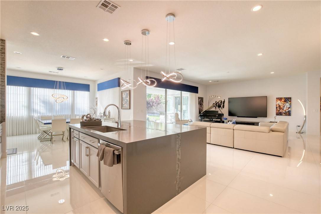 4087 Villa Rafael DR, Las Vegas, NV 89141