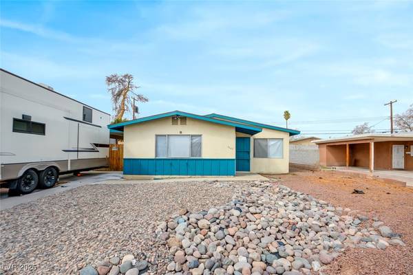 3247 Greenbriar DR, Las Vegas, NV 89121