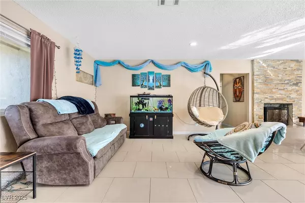 Las Vegas, NV 89121,Address not disclosed