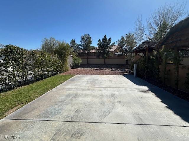 Las Vegas, NV 89139,8175 Arville ST #200