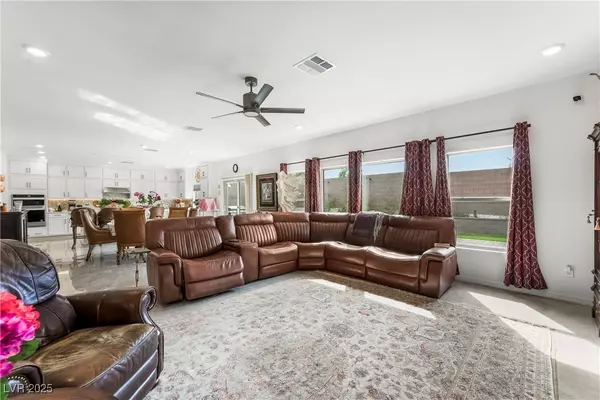 Las Vegas, NV 89113,8415 Iron Heart LN