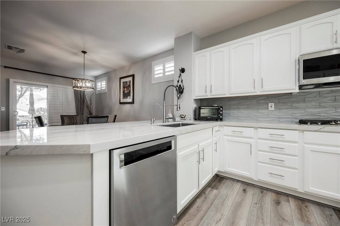 Henderson, NV 89052,2306 Valley Cottage AVE