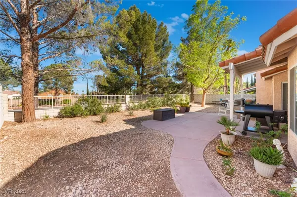 Las Vegas, NV 89117,3040 Ocean Port DR