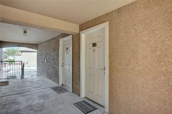 Henderson, NV 89012,231 W Horizon Ridge Pkwy #426