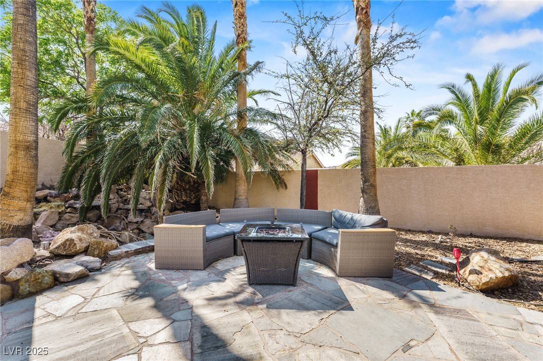 Henderson, NV 89002,124 Beach Oak AVE