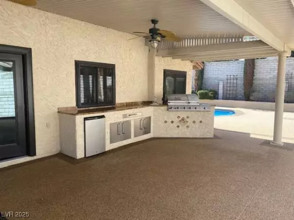 Las Vegas, NV 89146,3417 Iberia ST