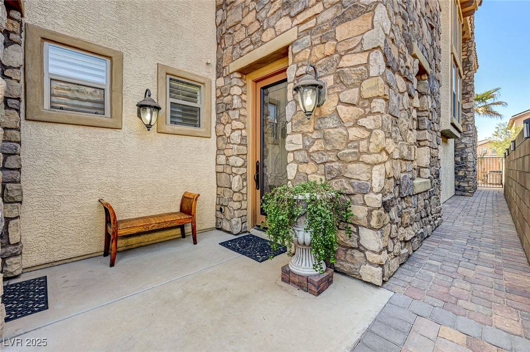 Henderson, NV 89011,949 Via Stellato ST