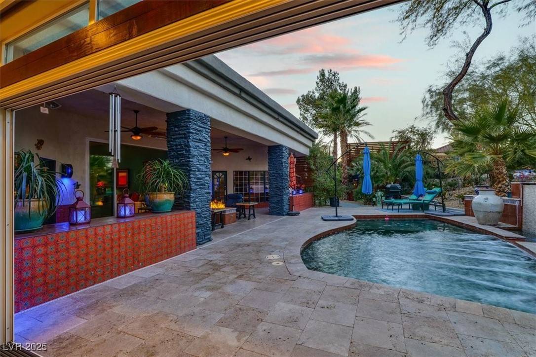 7436 Oak Grove AVE, Las Vegas, NV 89117