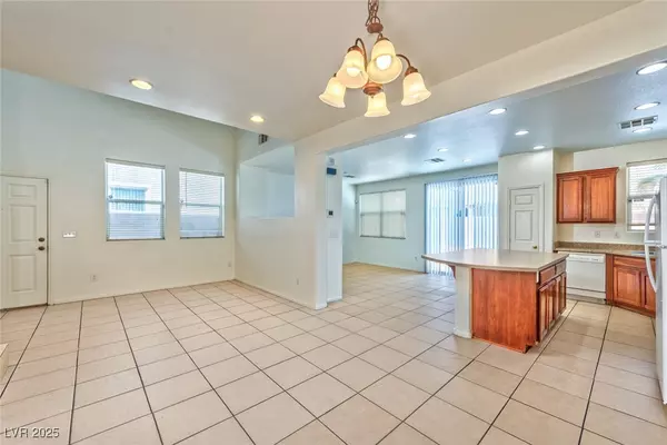 Las Vegas, NV 89115,3958 Blushing Hearts RD